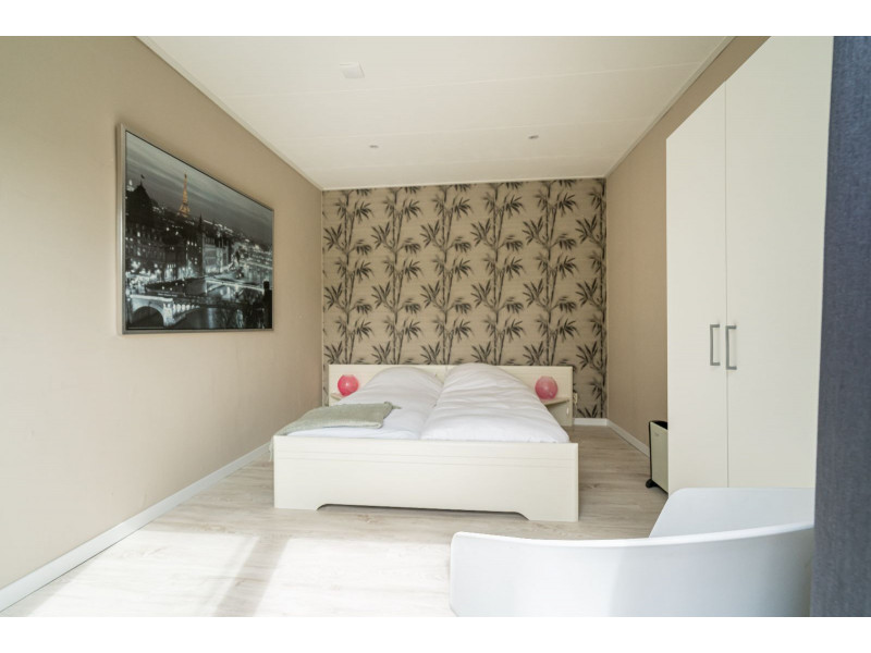 Renesse, Horizon 33 - Image 15