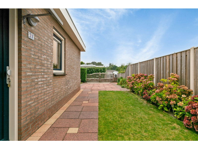 Renesse, Horizon 39 - Image 26